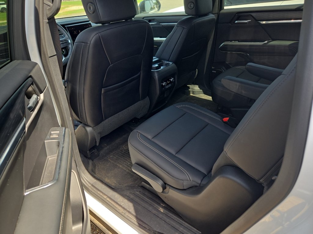 Used 2024 GMC Acadia Elevation w/ Black Edition FWD image 27