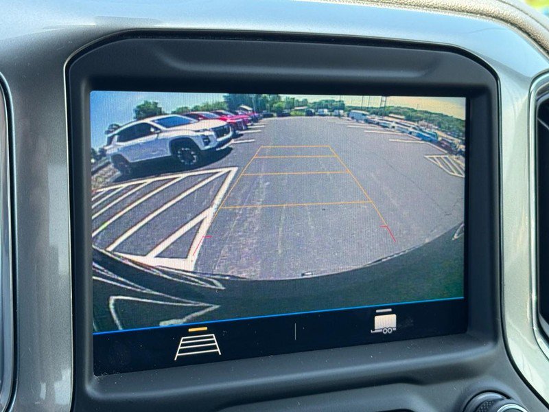 Used 2021 Chevrolet Silverado 1500 LT AWD/4WD image 20