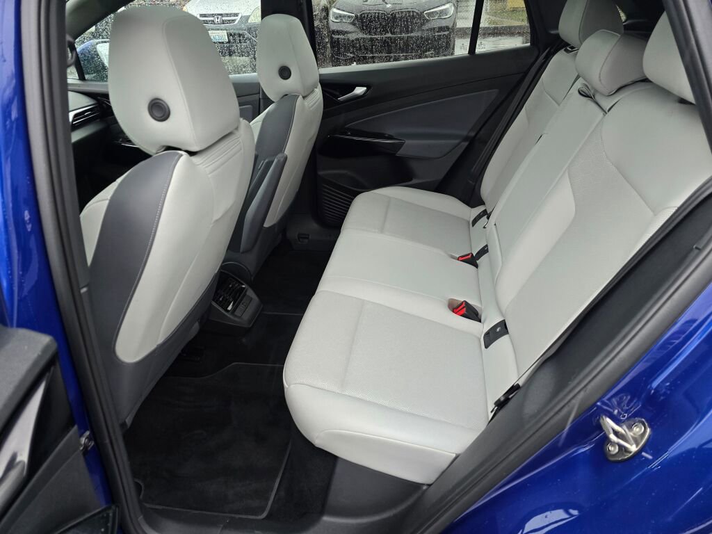 Used 2022 Volkswagen ID.4 Pro S image 16