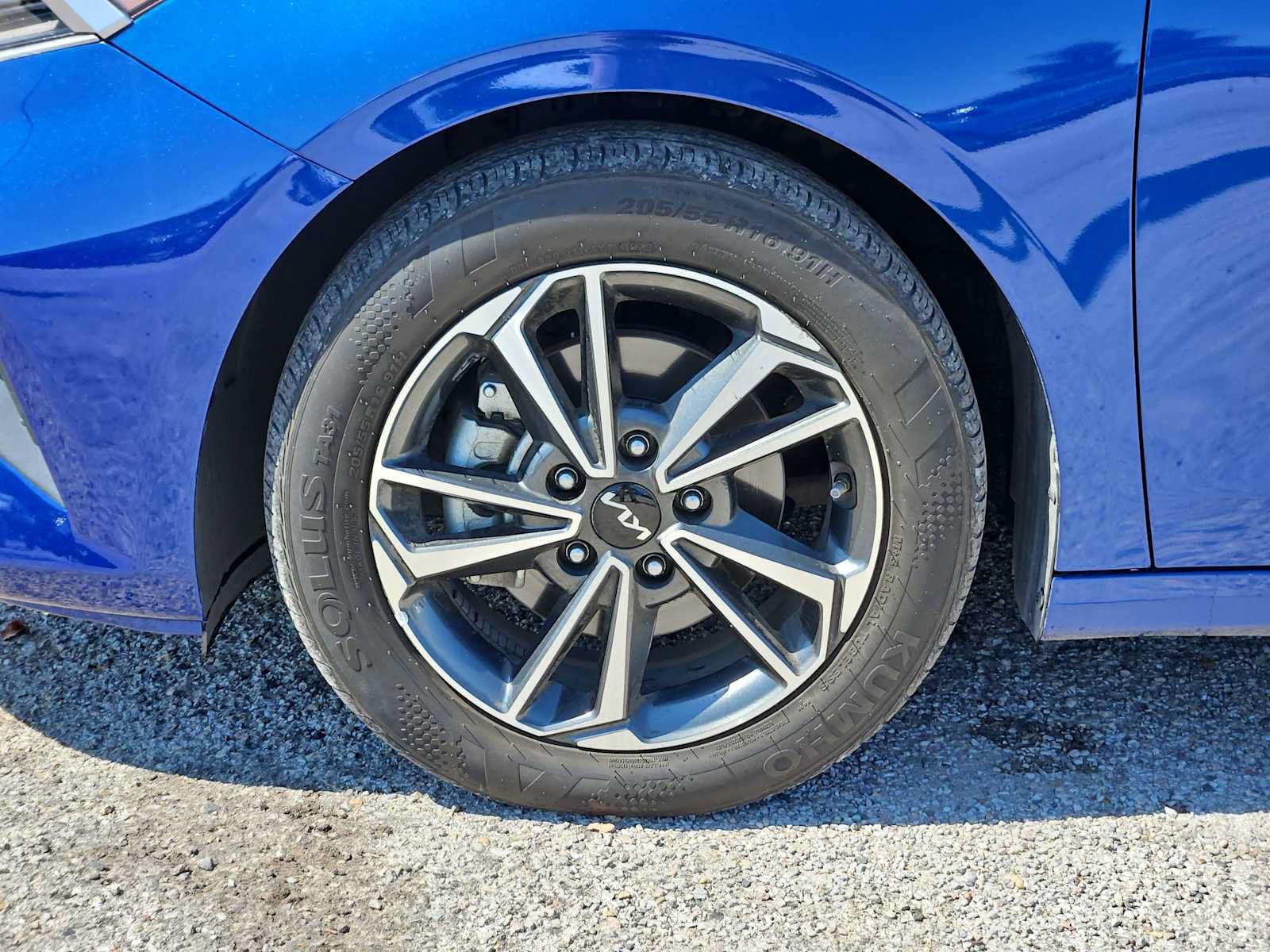 Used 2023 Kia Forte LXS w/ LXS Technology Package FWD image 12