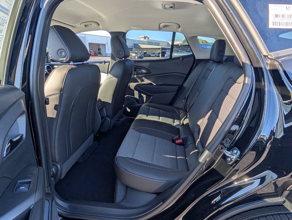 New 2026 Chevrolet Trax LT w/ Driver Confidence Package FWD image 6