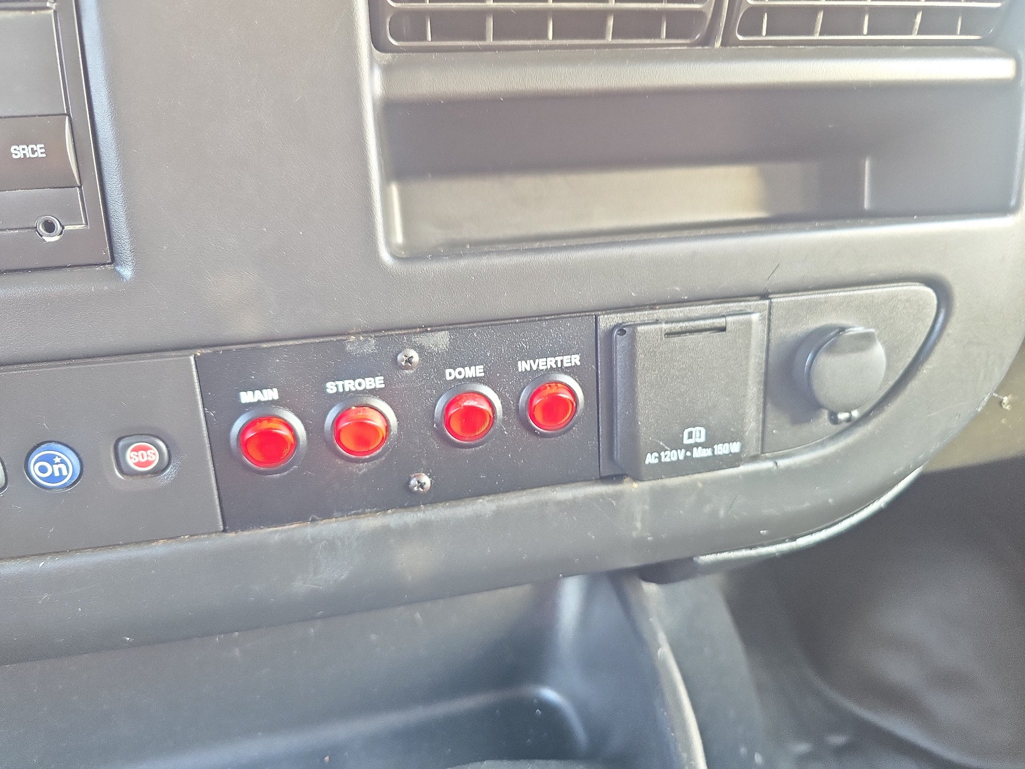 Used 2016 Chevrolet Express 2500 RWD image 26