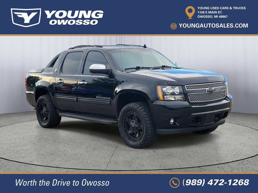 Used 2013 Chevrolet Avalanche LT w/ All-Star Edition AWD/4WD image 2