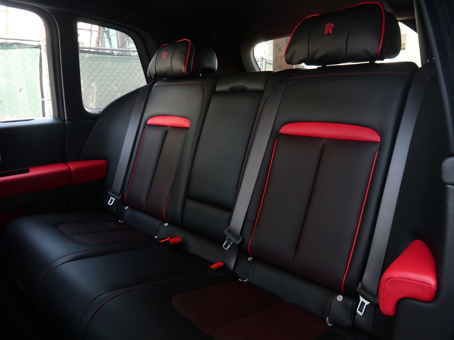 New 2025 Rolls-Royce Cullinan image 8