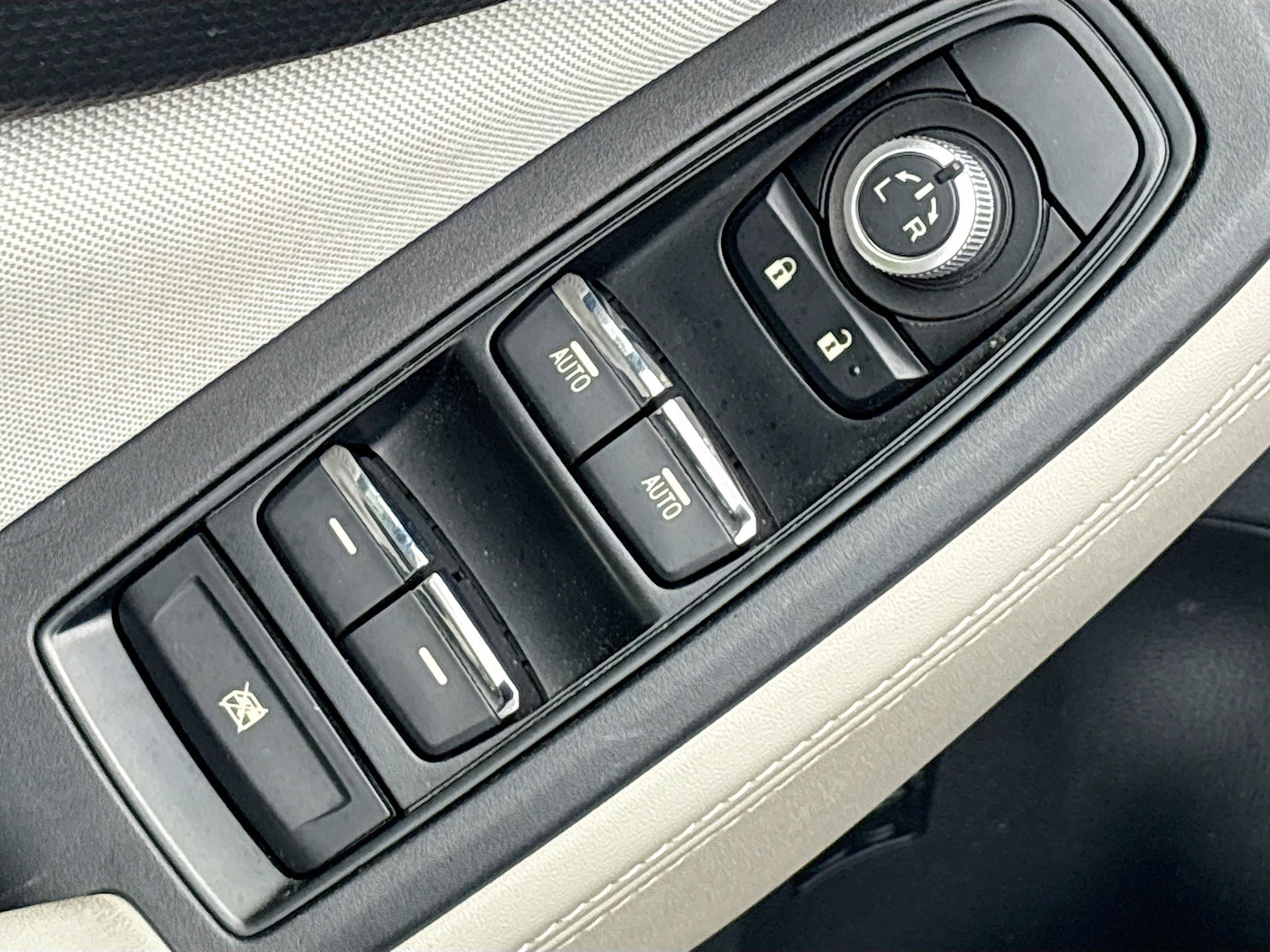 Used 2019 Subaru Forester Premium image 19