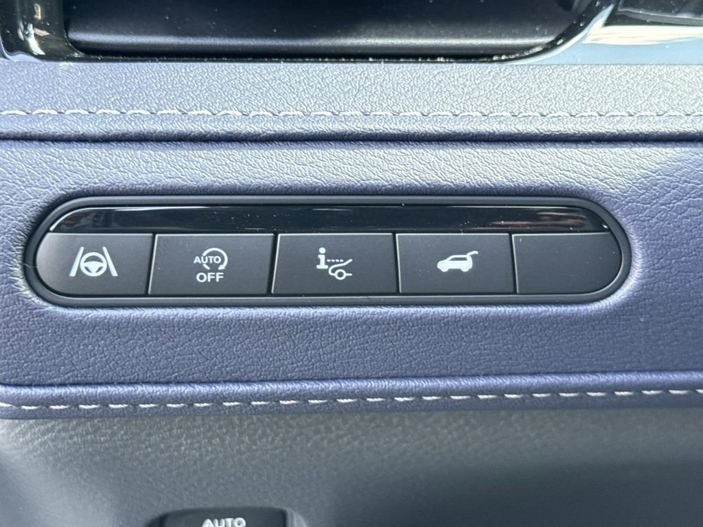 New 2026 INFINITI QX80 4WD image 13