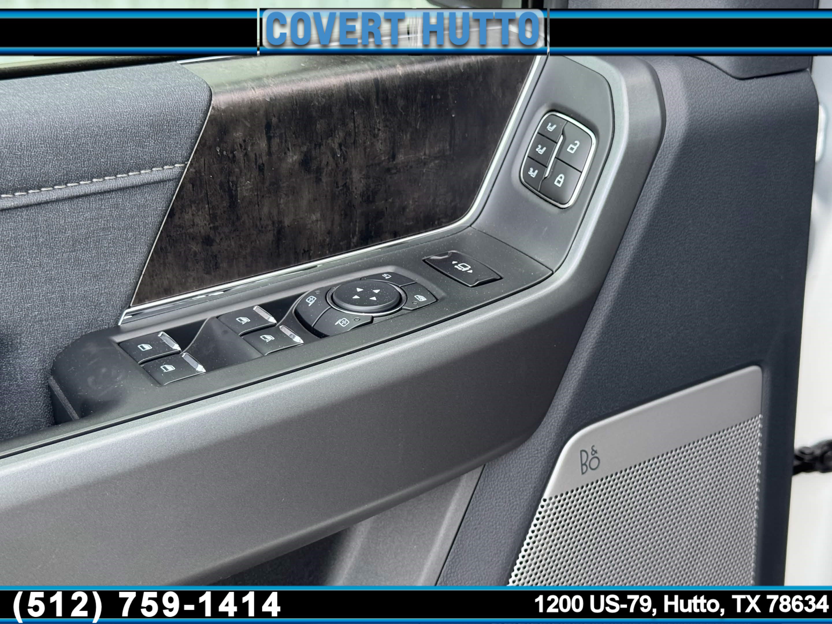 New 2026 Ford F250 Lariat w/ Black Appearance Package image 15