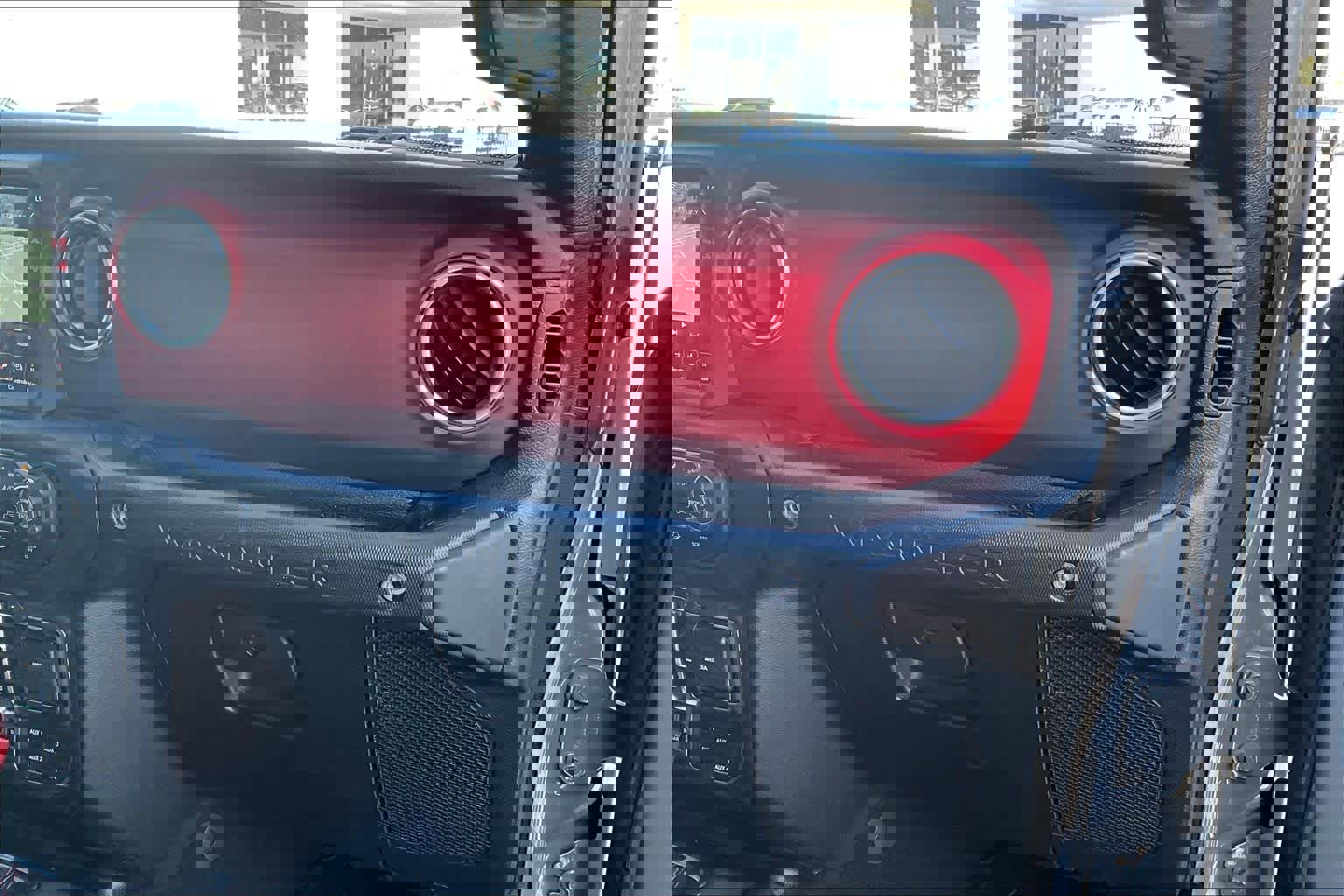 Used 2019 Jeep Wrangler Unlimited Rubicon image 27