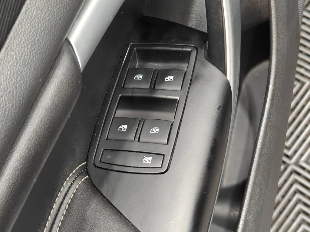 Used 2017 Buick Regal Sport Touring FWD image 38