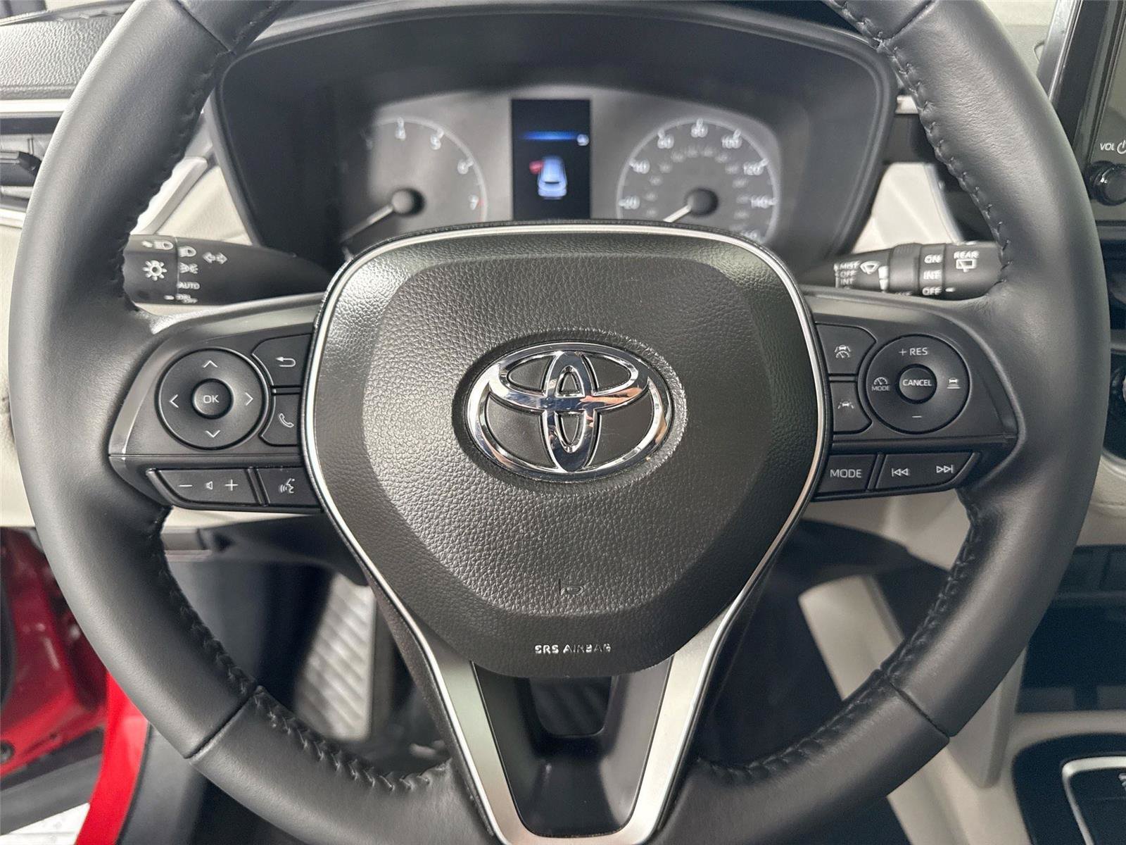 Used 2024 Toyota Corolla Cross LE w/ Moonroof Package FWD image 16