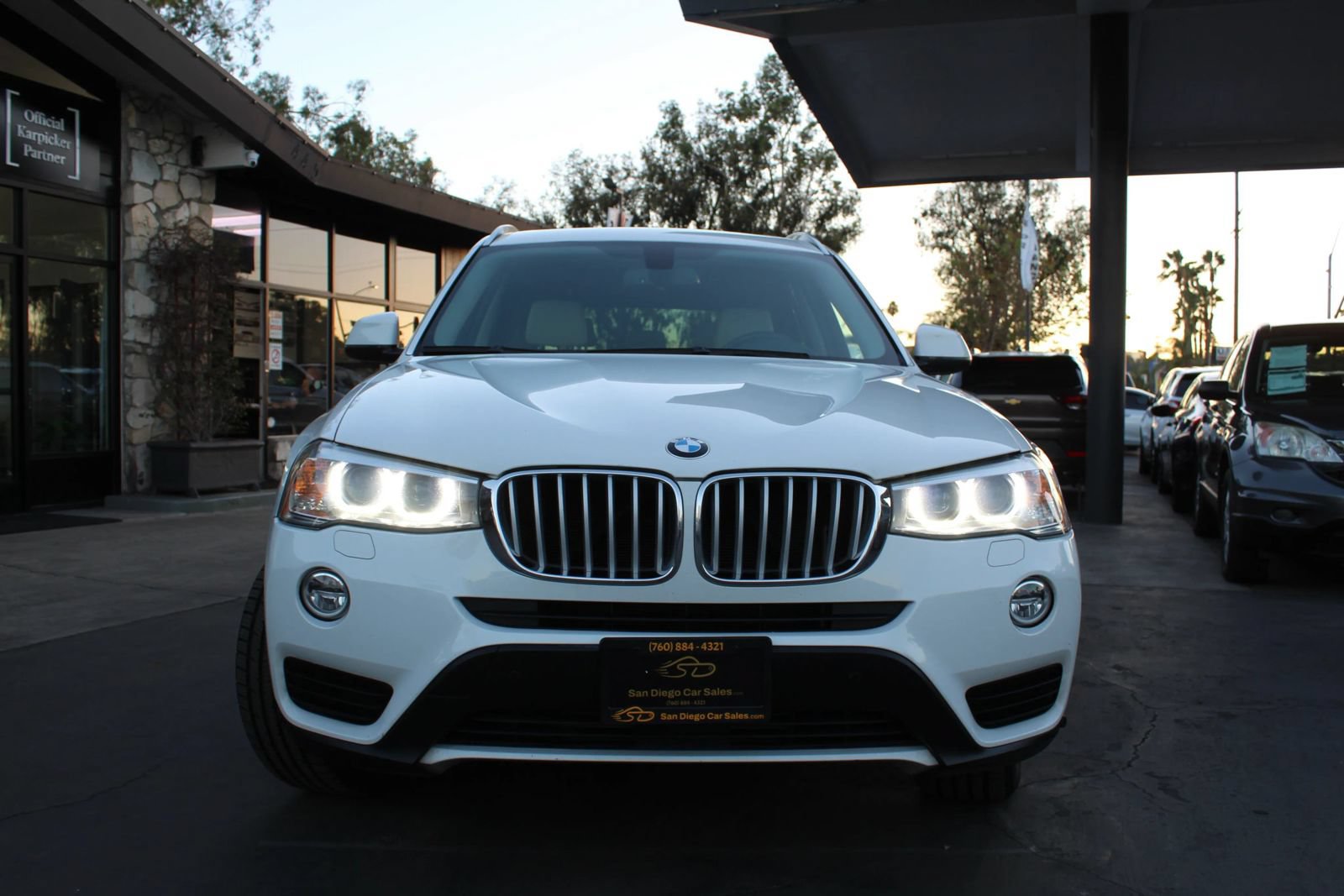Used 2017 BMW X3 sDrive28i RWD image 8