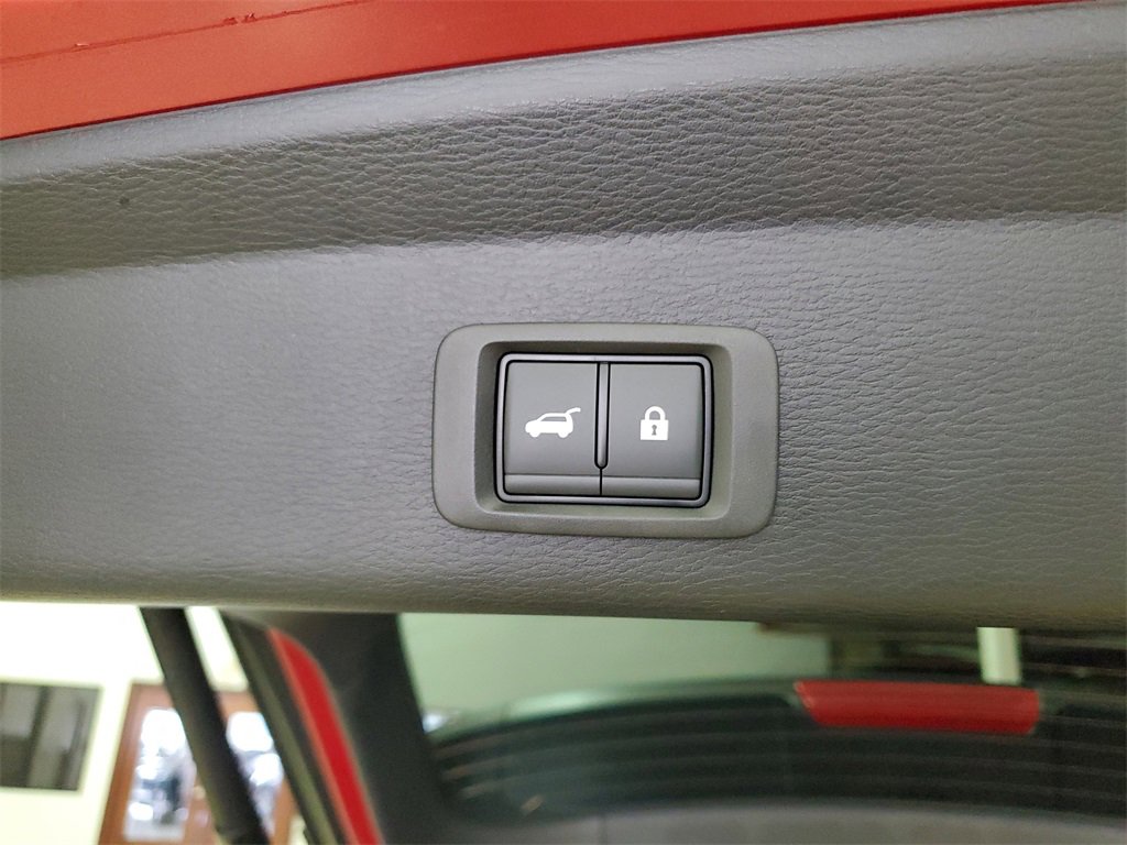 New 2025 Mitsubishi Outlander SE image 11