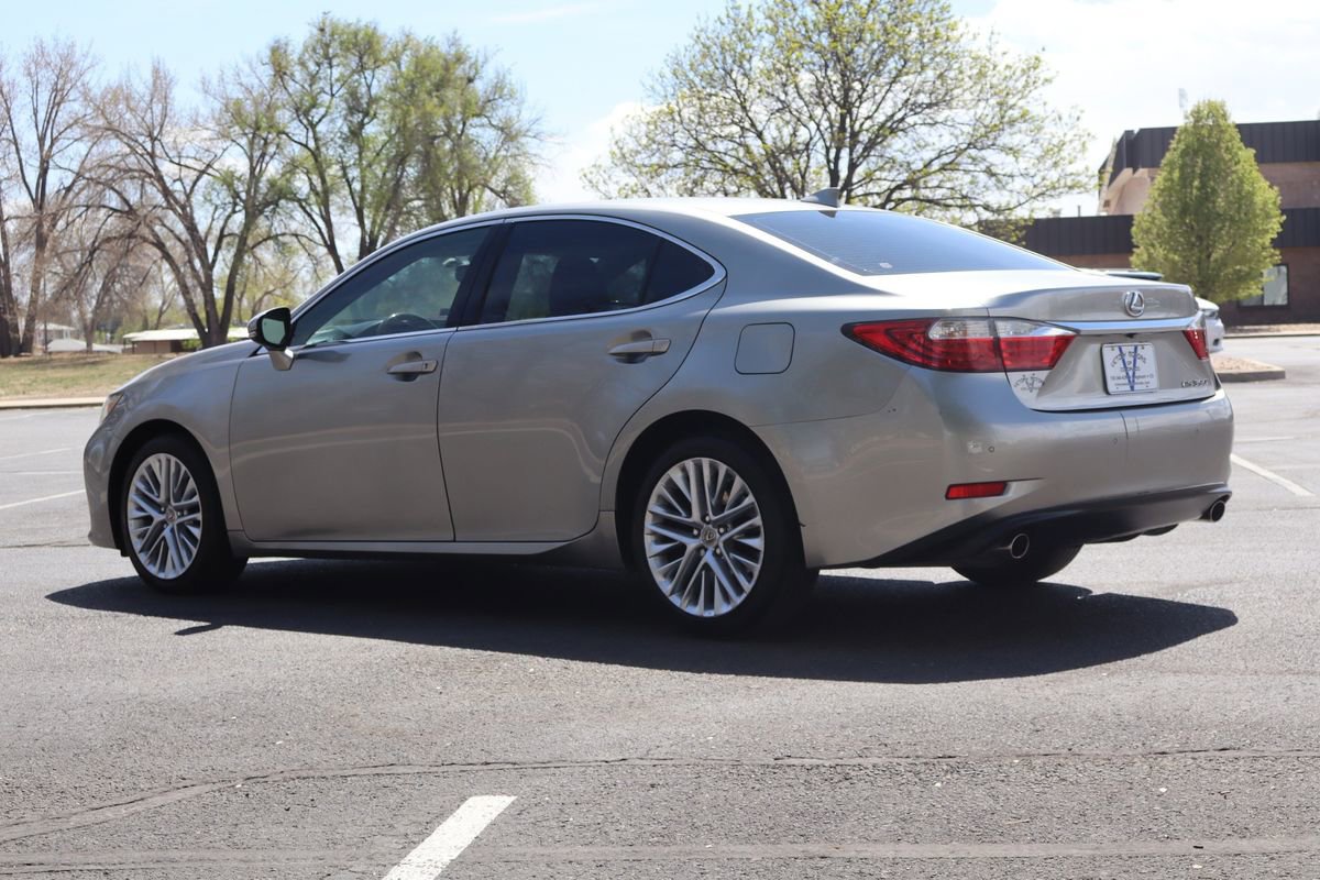 Used 2015 Lexus ES 350 w/ Luxury Package image 7