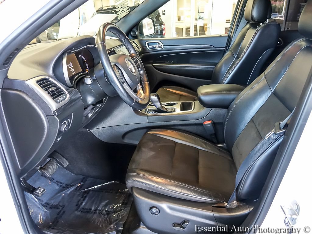 Used 2021 Jeep Grand Cherokee Laredo X AWD/4WD image 9