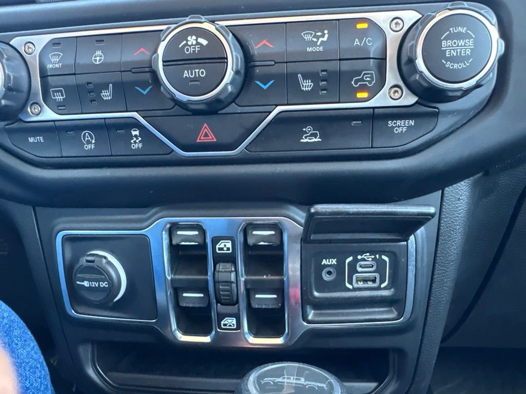 Used 2021 Jeep Gladiator Sport AWD/4WD image 29