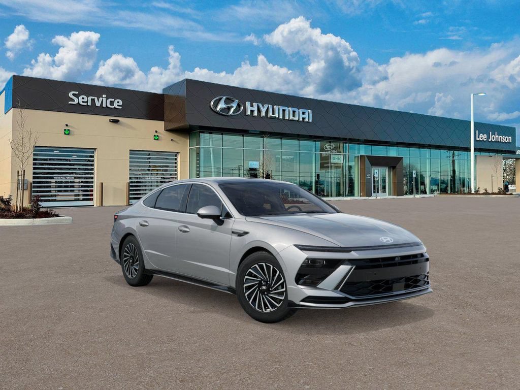 New 2026 Hyundai Sonata Limited FWD image 2