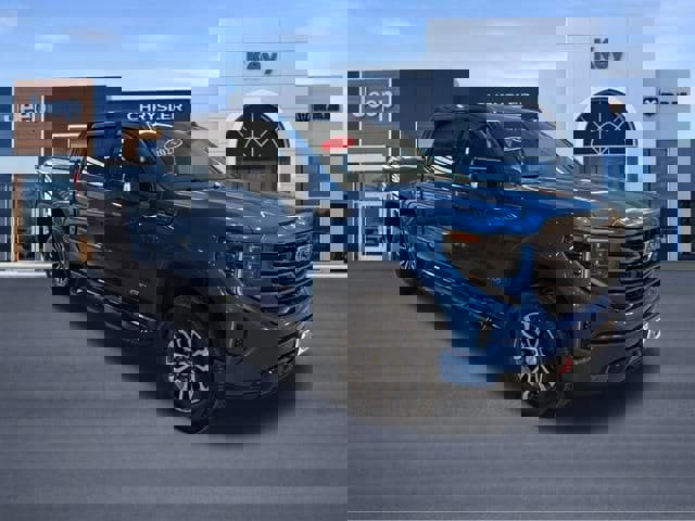 Used 2022 GMC Sierra 1500 AT4 w/ AT4 Preferred Package image 9