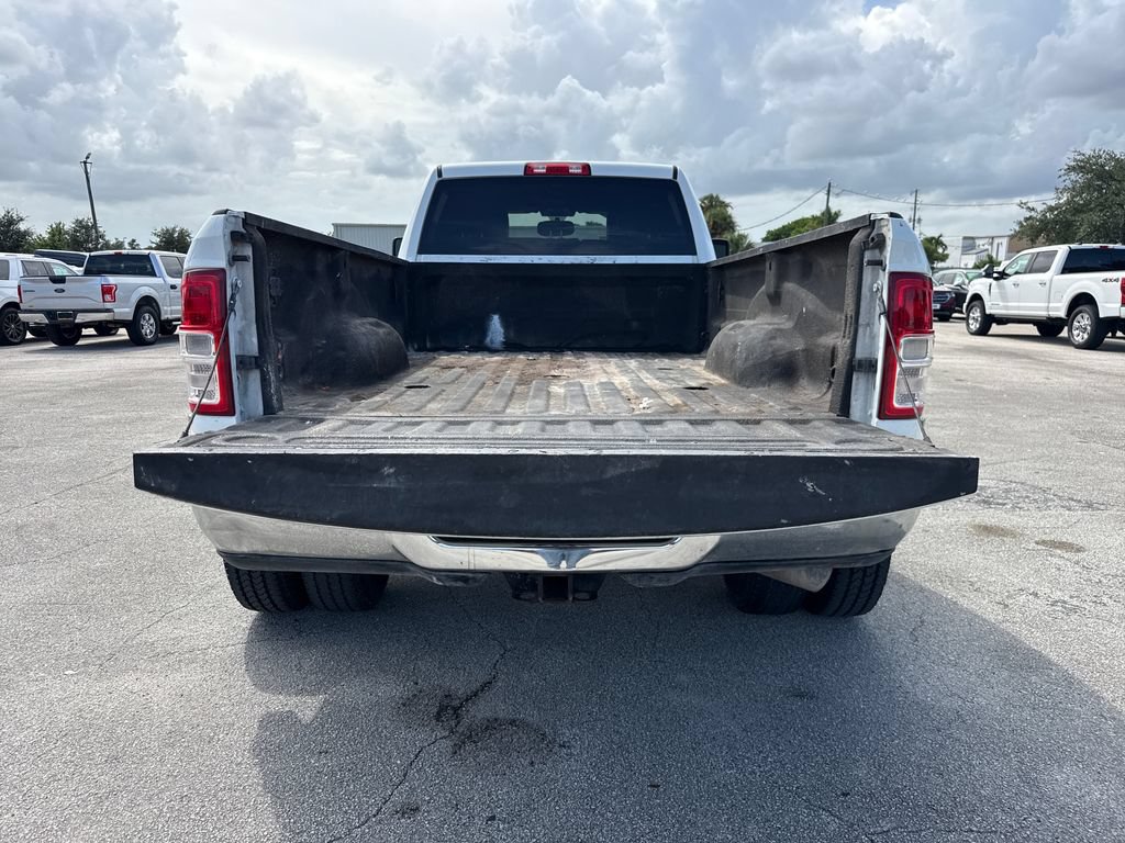Used 2023 RAM 3500 Tradesman w/ Chrome Appearance Group AWD/4WD image 26
