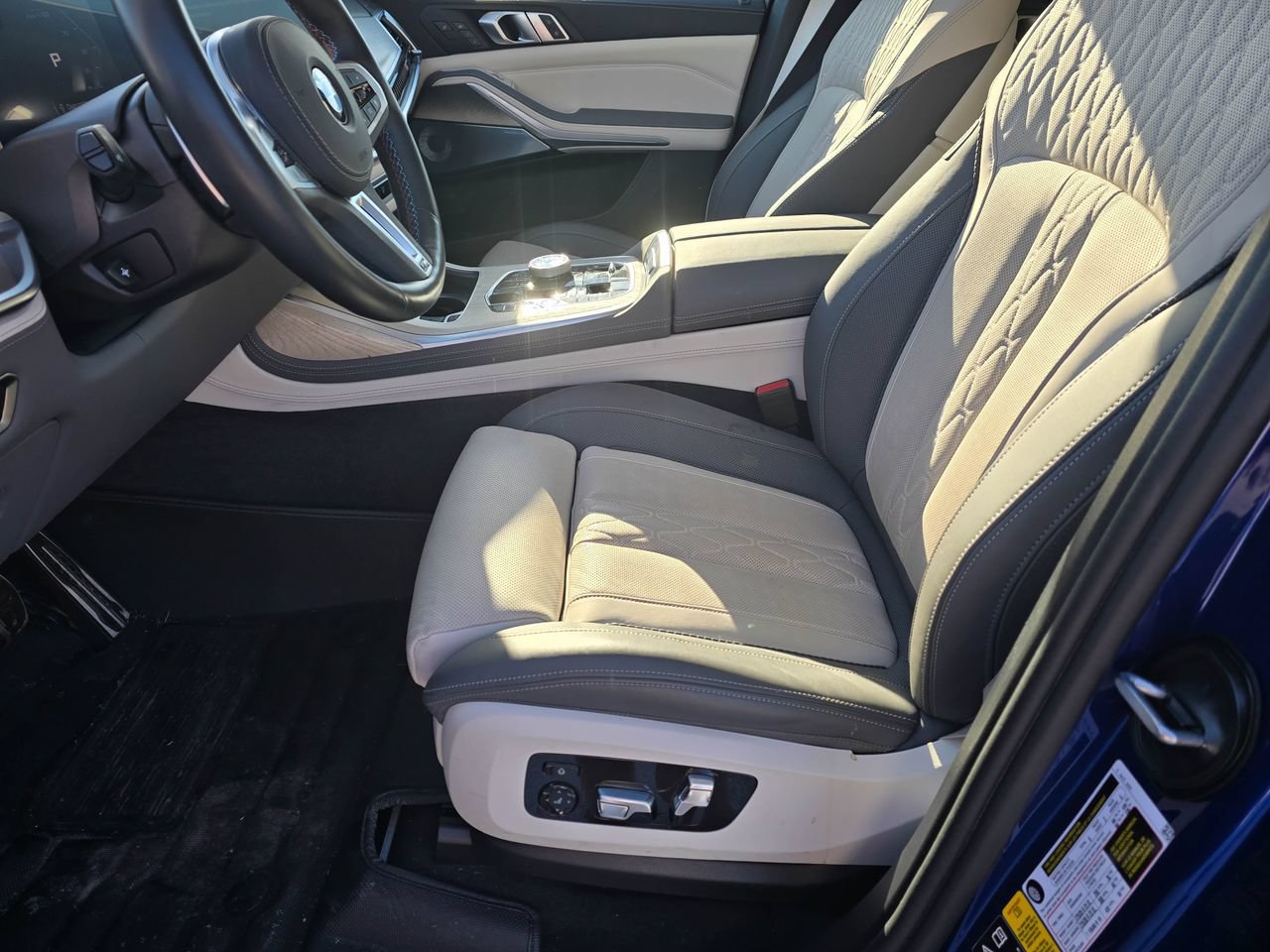Used 2024 BMW X7 M60i w/ Executive Package AWD/4WD image 9