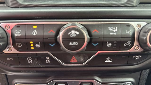 Used 2021 Jeep Wrangler Unlimited Sahara w/ Uconnect 4C Nav & Sound Group image 26