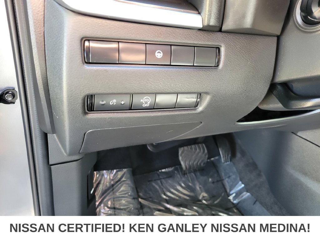 Certified 2023 Nissan Rogue SV AWD/4WD image 34