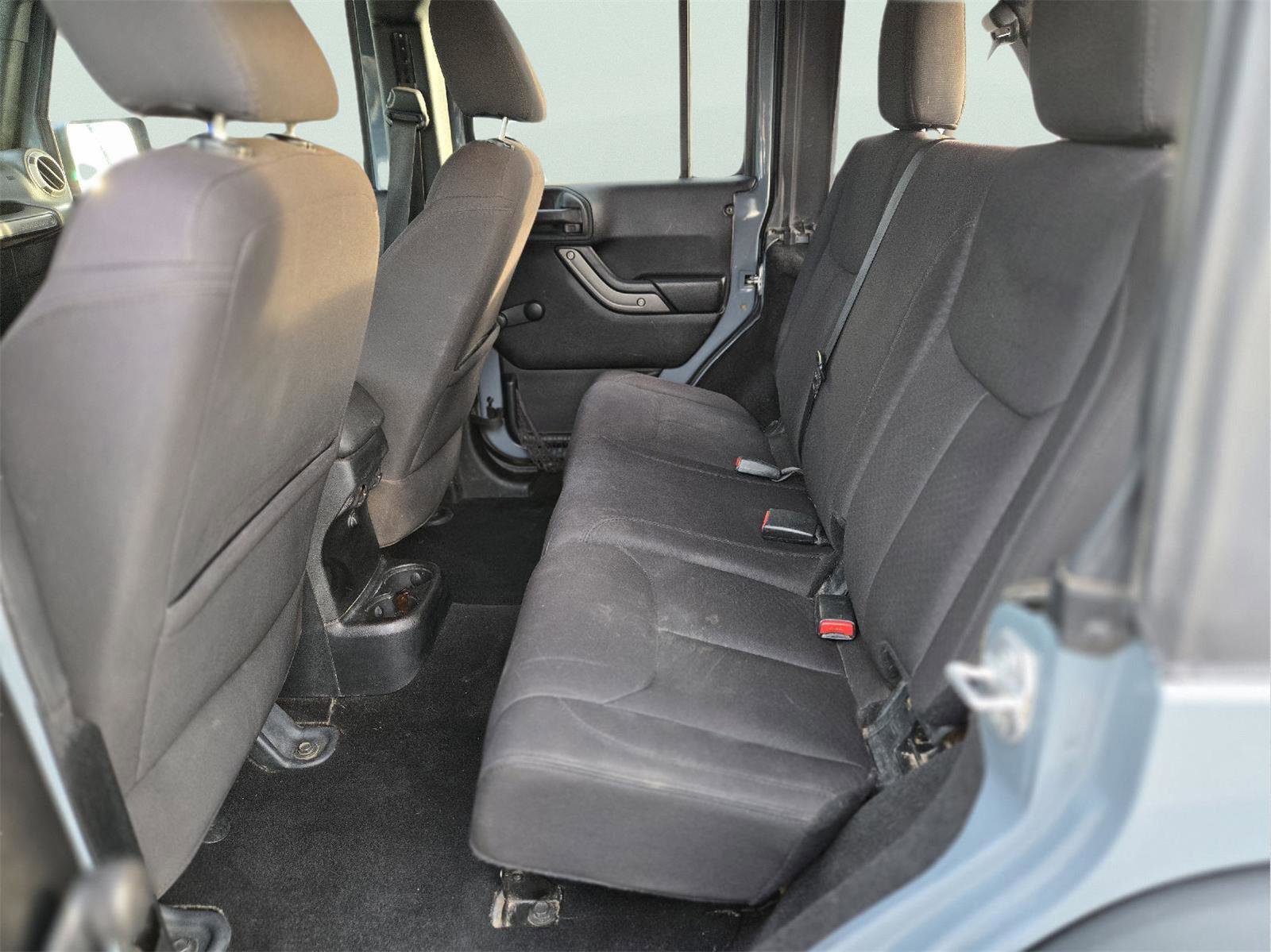 Used 2014 Jeep Wrangler Unlimited Sport w/ Connectivity Group image 28