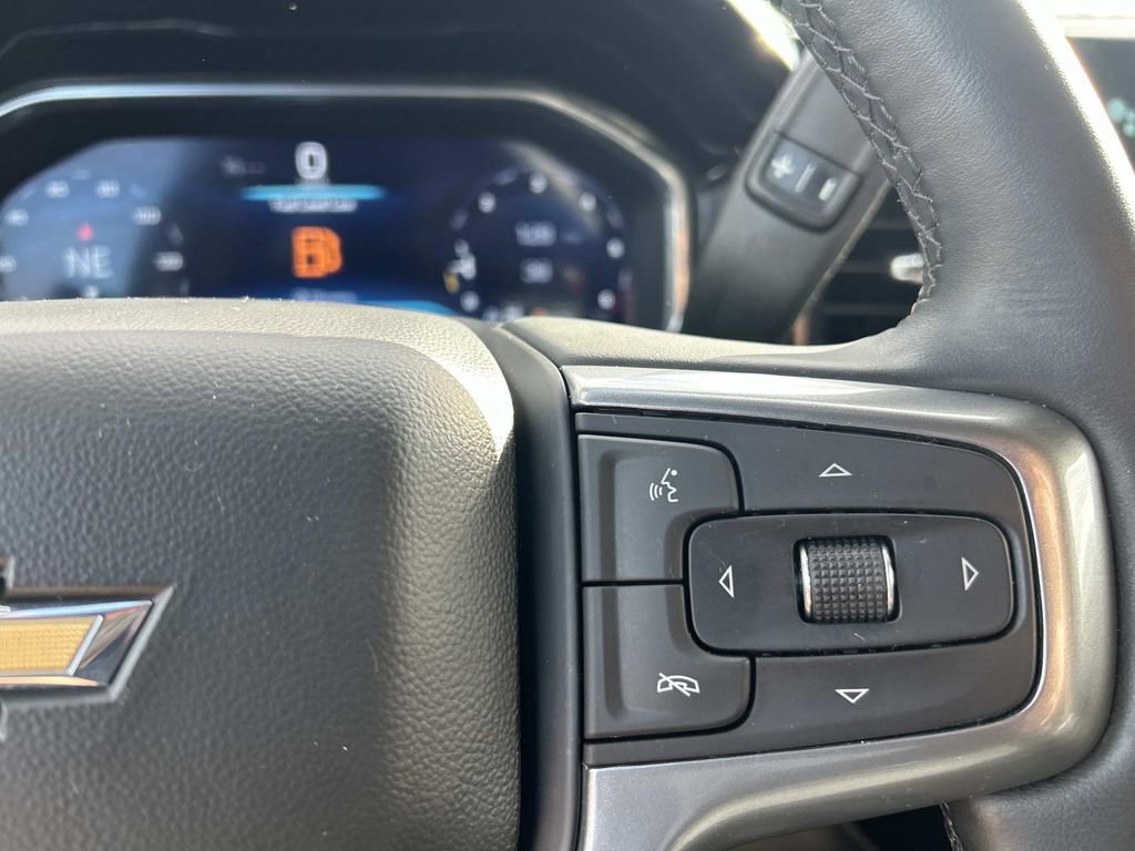 Used 2024 Chevrolet Silverado 1500 LT AWD/4WD image 24