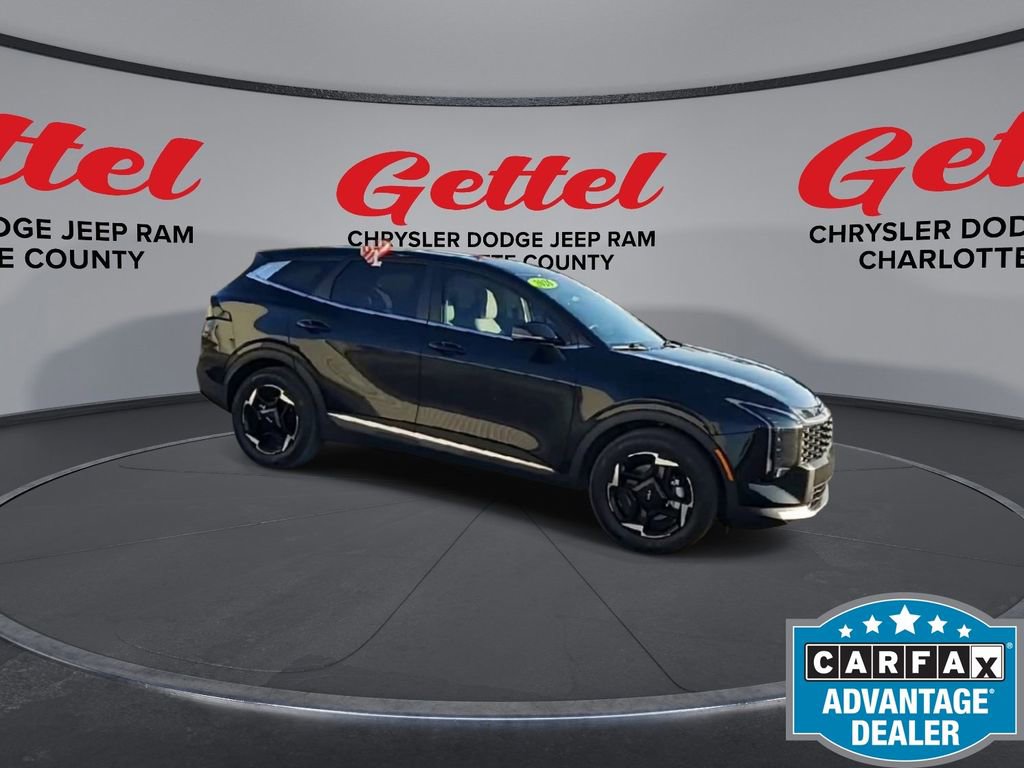 Used 2026 Kia Sportage EX image 2