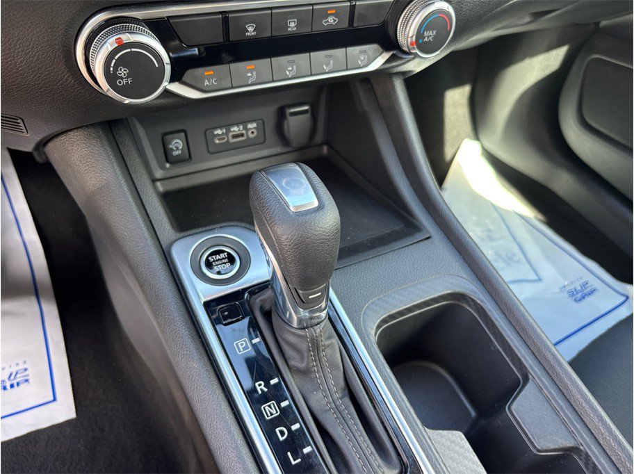 Used 2024 Nissan Sentra SV FWD image 31