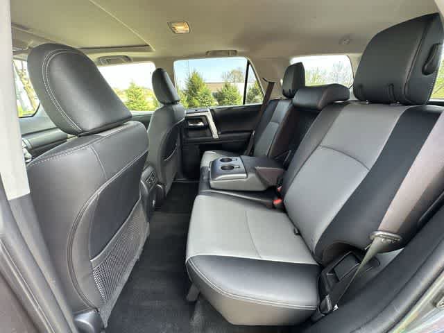 Used 2023 Toyota 4Runner SR5 Premium w/ Moonroof Package AWD/4WD image 19