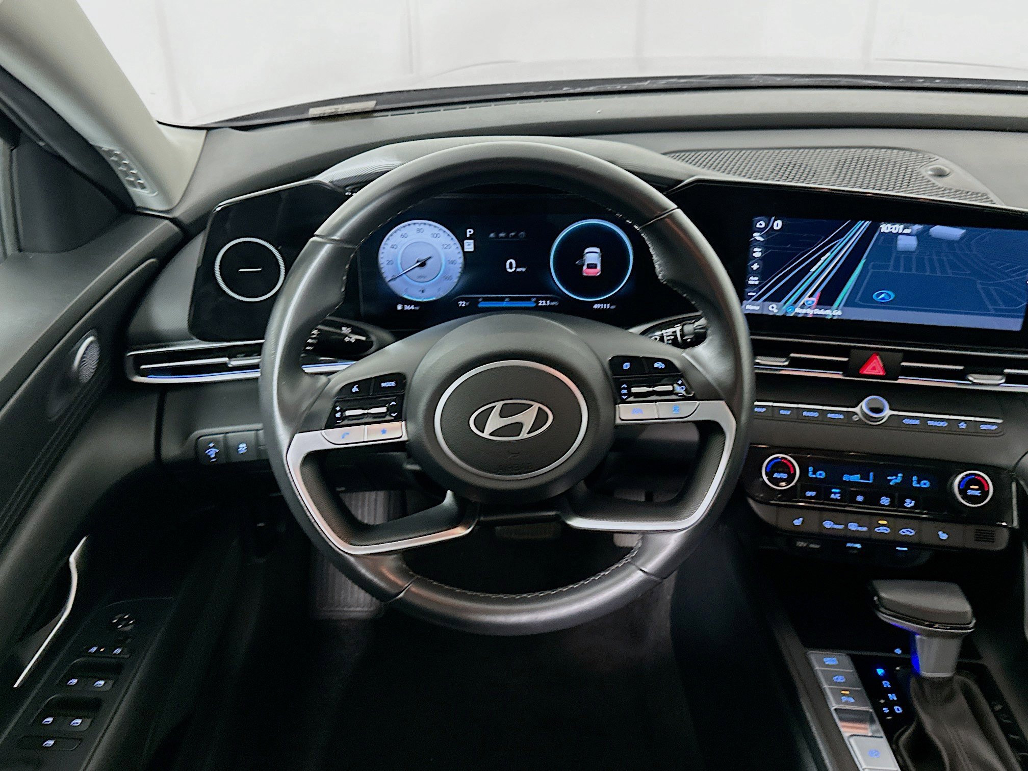Used 2024 Hyundai Elantra Limited FWD image 18