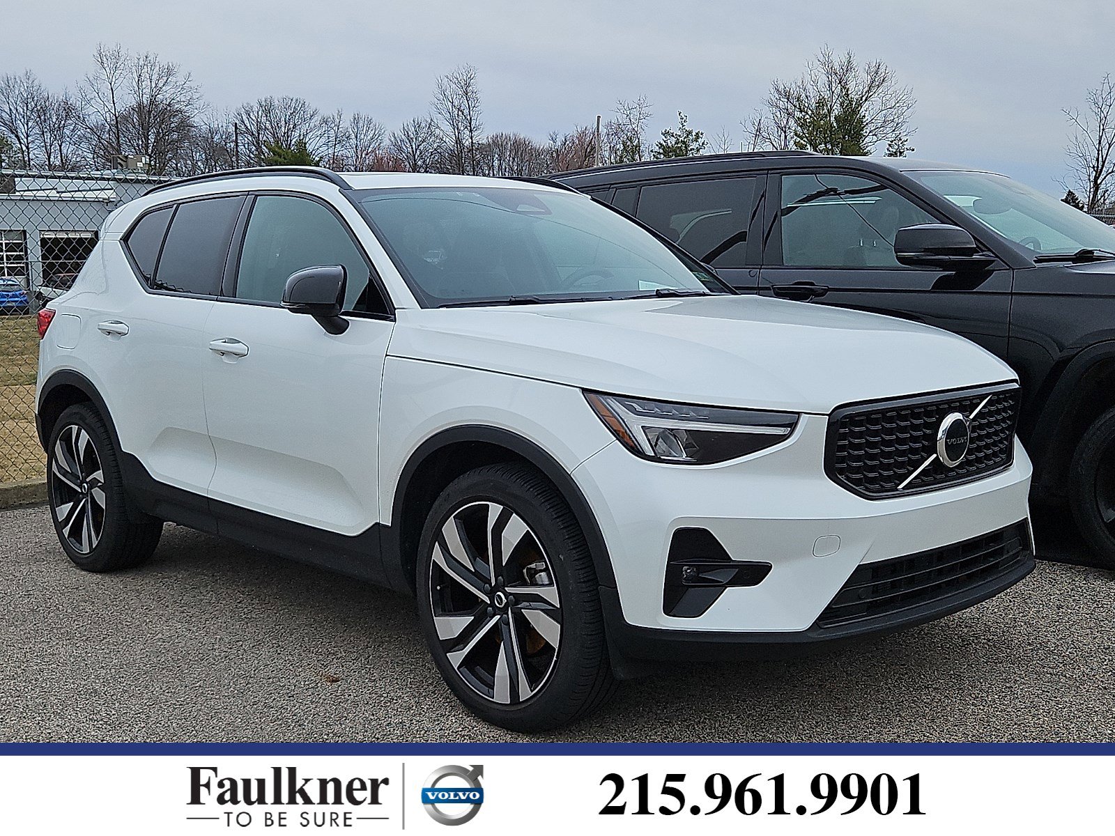 Certified 2023 Volvo XC40 B5 Plus w/ Protection Package Premier image 1