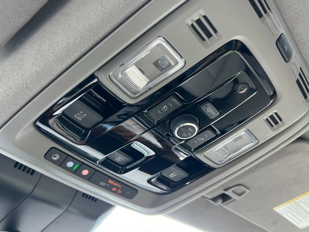 New 2026 Cadillac Escalade Platinum Luxury image 60