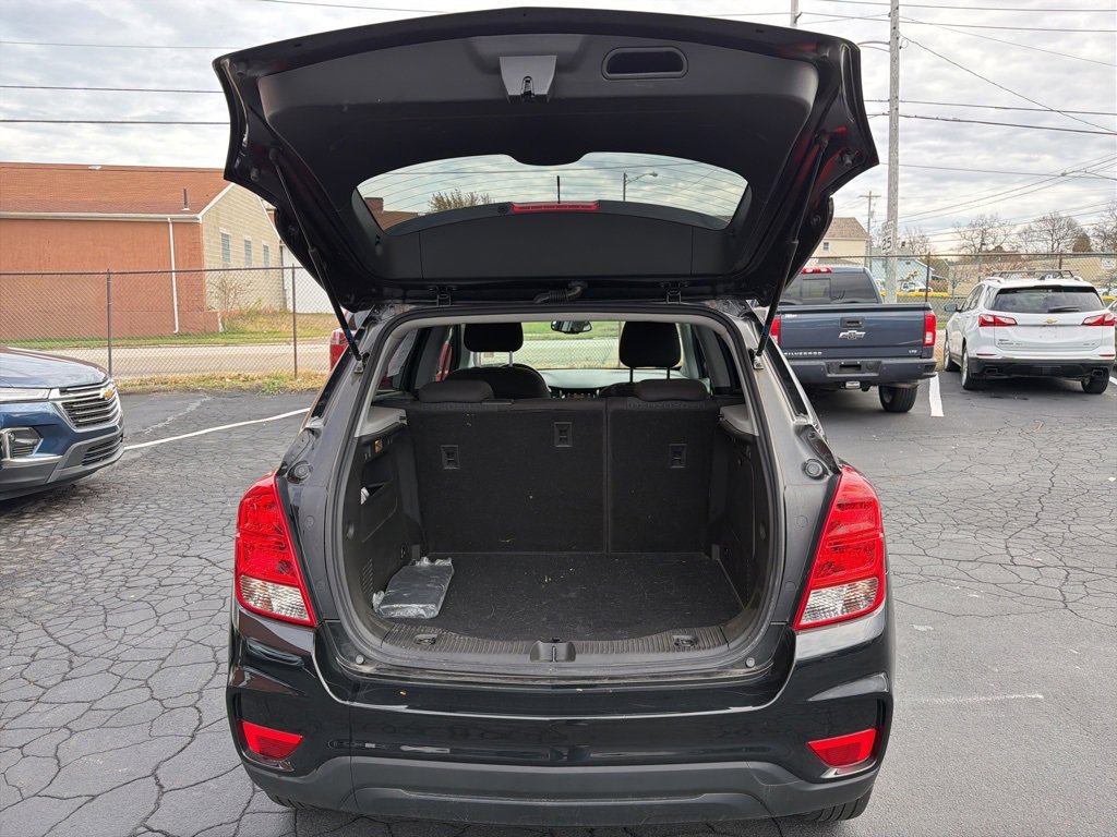 Certified 2022 Chevrolet Trax LS w/ Tint and Cruise Package image 15