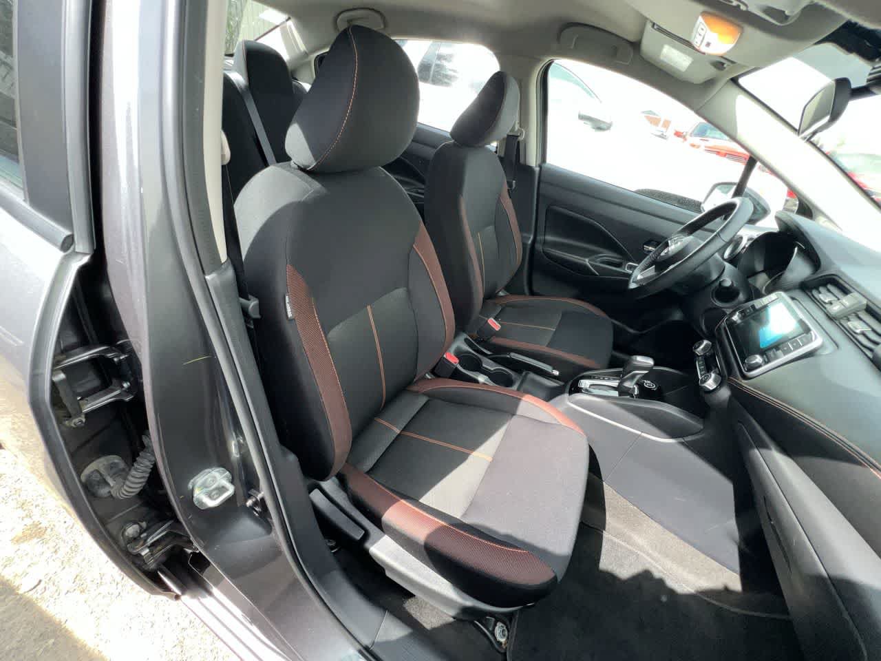 Used 2022 Nissan Versa SR w/ Convenience Package FWD image 28
