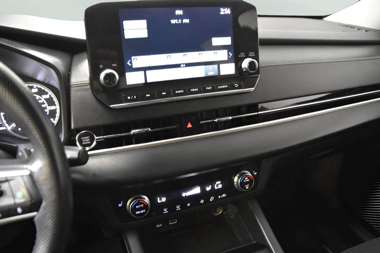 Used 2024 Mitsubishi Outlander SE FWD image 22