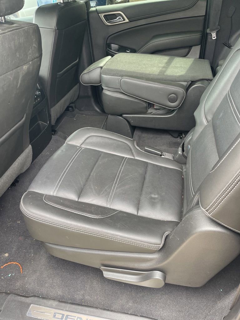 Used 2019 GMC Yukon XL Denali w/ Denali Ultimate Package AWD/4WD image 13