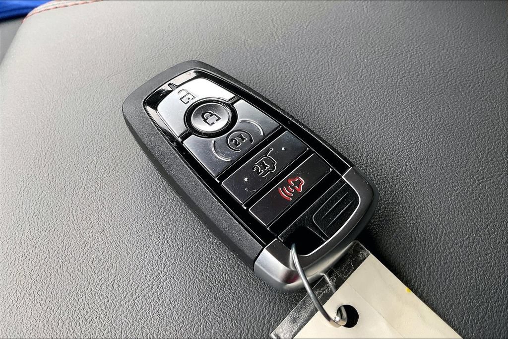 Used 2026 Ford Explorer Active w/ Active Comfort Package RWD image 36