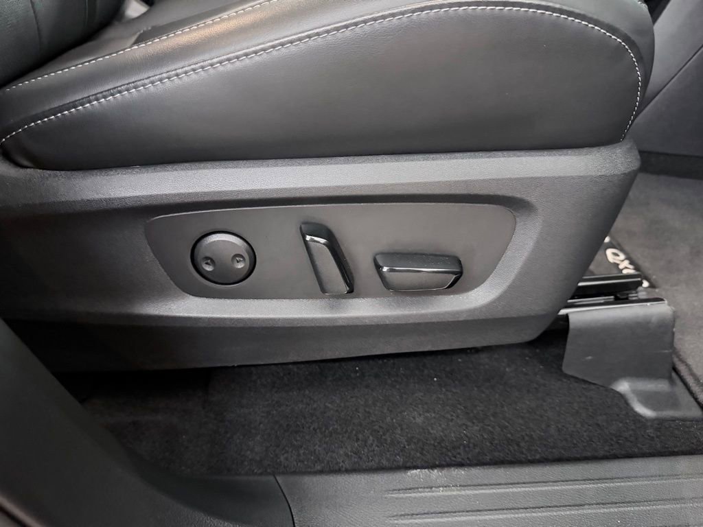 Certified 2025 INFINITI QX60 Pure image 41