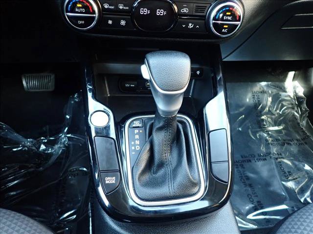 Used 2023 Kia Soul S FWD image 19
