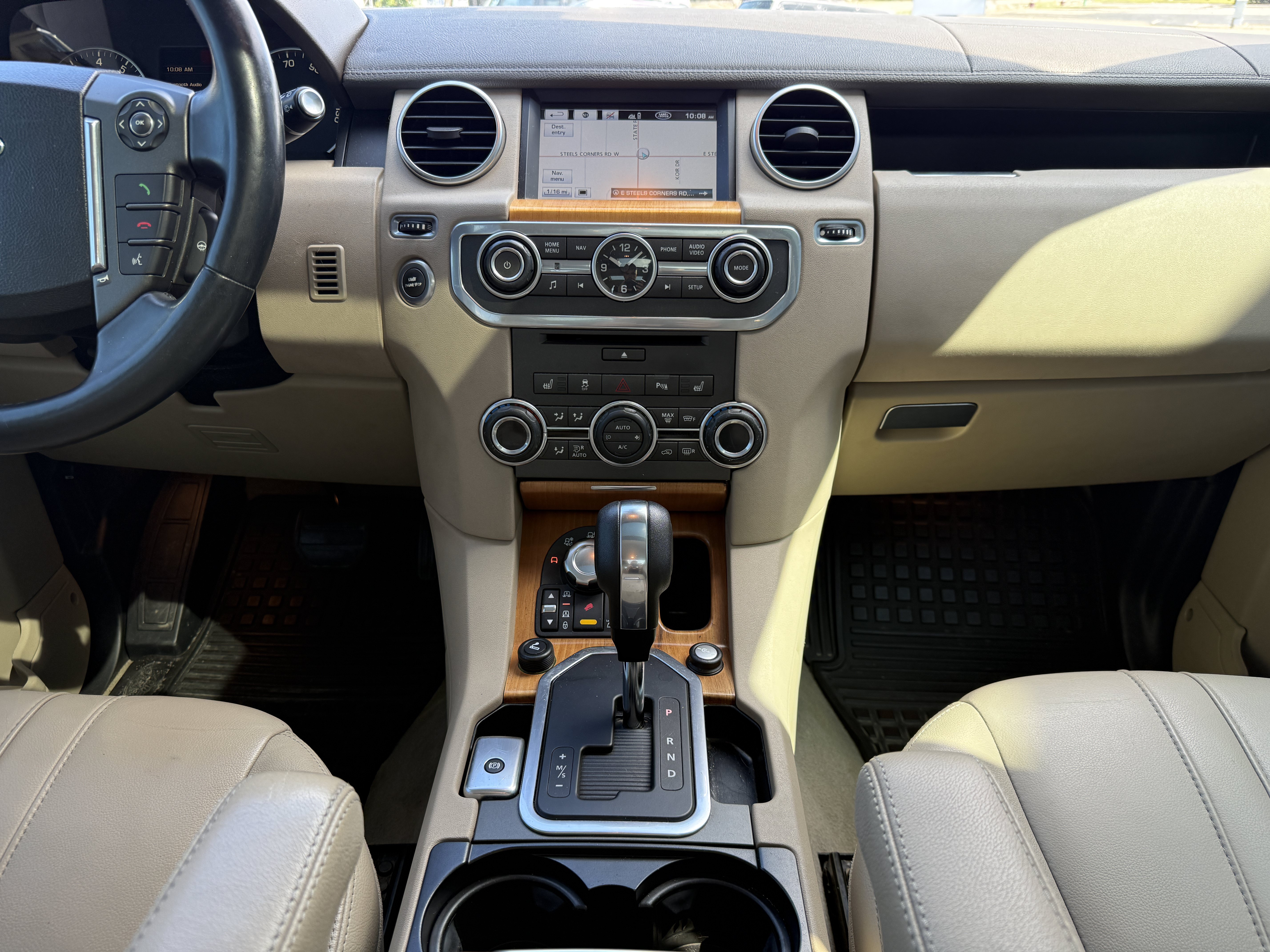 Used 2013 Land Rover LR4 HSE AWD/4WD image 23