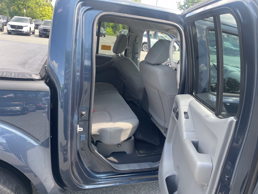 Used 2021 Nissan Frontier SV AWD/4WD image 34