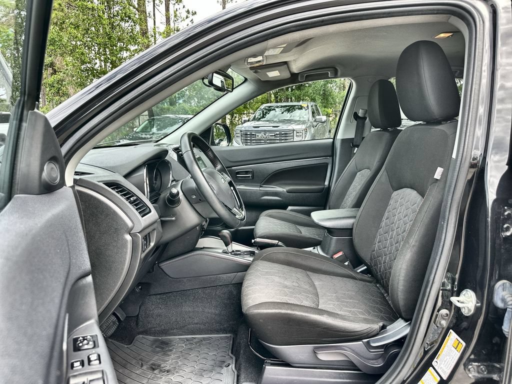 Used 2023 Mitsubishi Outlander Sport LE AWD/4WD image 18