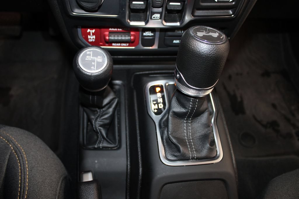 Used 2025 Jeep Wrangler Unlimited Sport S 4xe AWD/4WD image 44
