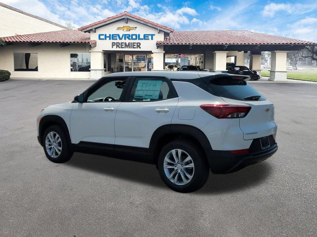 Used 2023 Chevrolet TrailBlazer LS FWD image 6