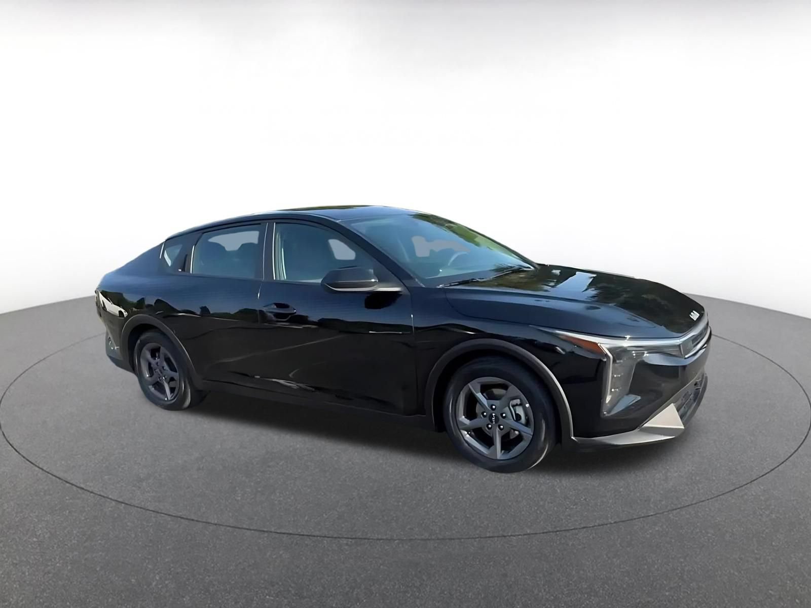 Used 2025 Kia K4 FWD image 2