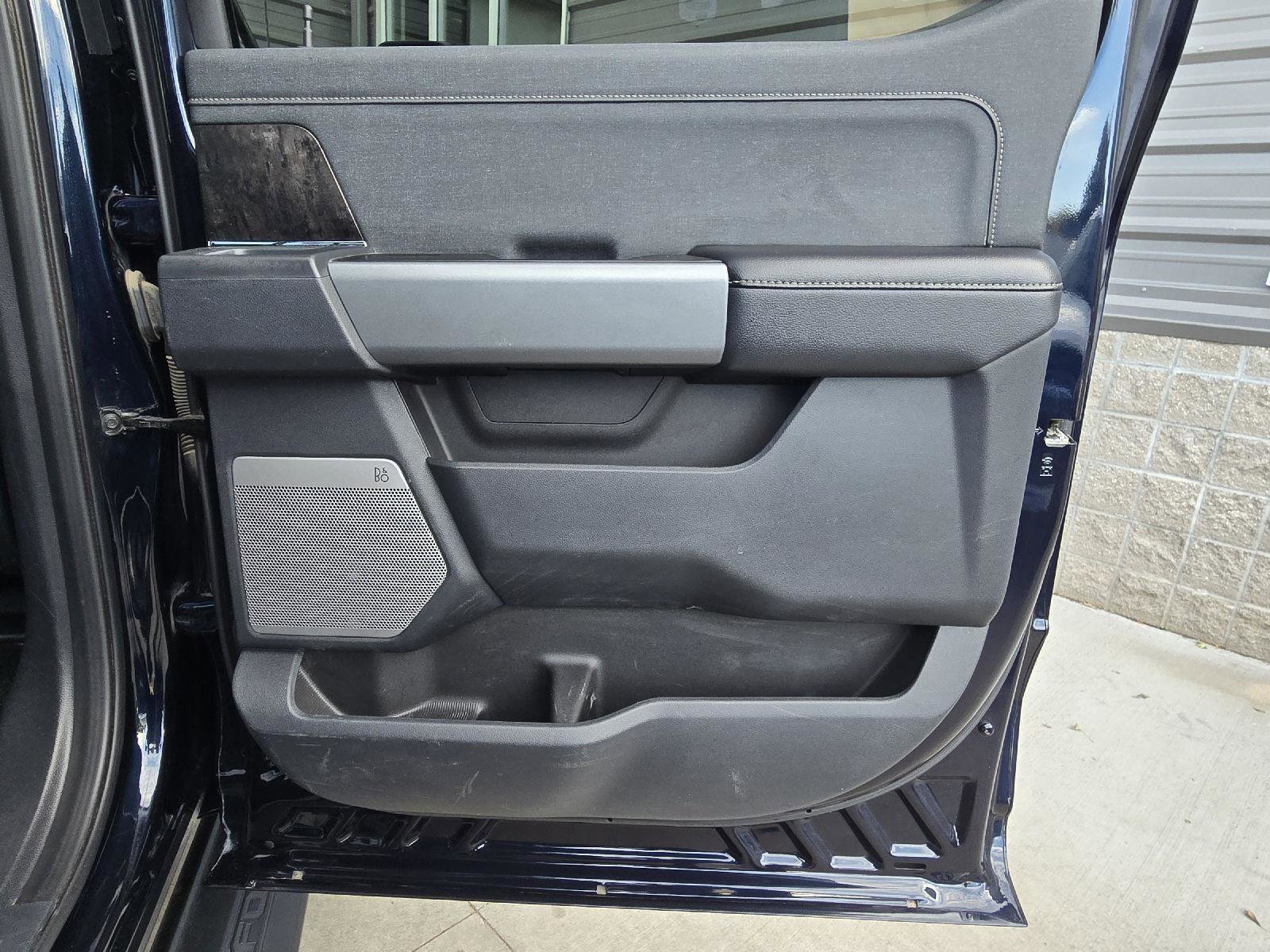 Used 2024 Ford F350 Lariat w/ Sport Appearance Package image 29