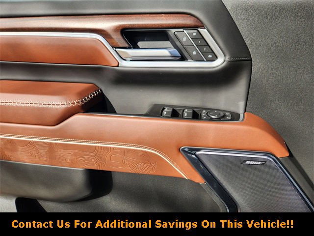 New 2026 GMC Sierra 3500 Denali Ultimate w/ LPO, Black Badging Package image 17