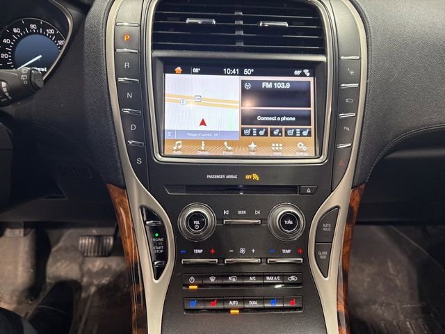 Used 2017 Lincoln MKX Reserve image 15