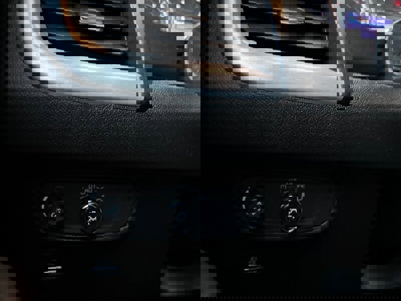 Used 2020 GMC Terrain SLE w/ Elevation Edition image 27